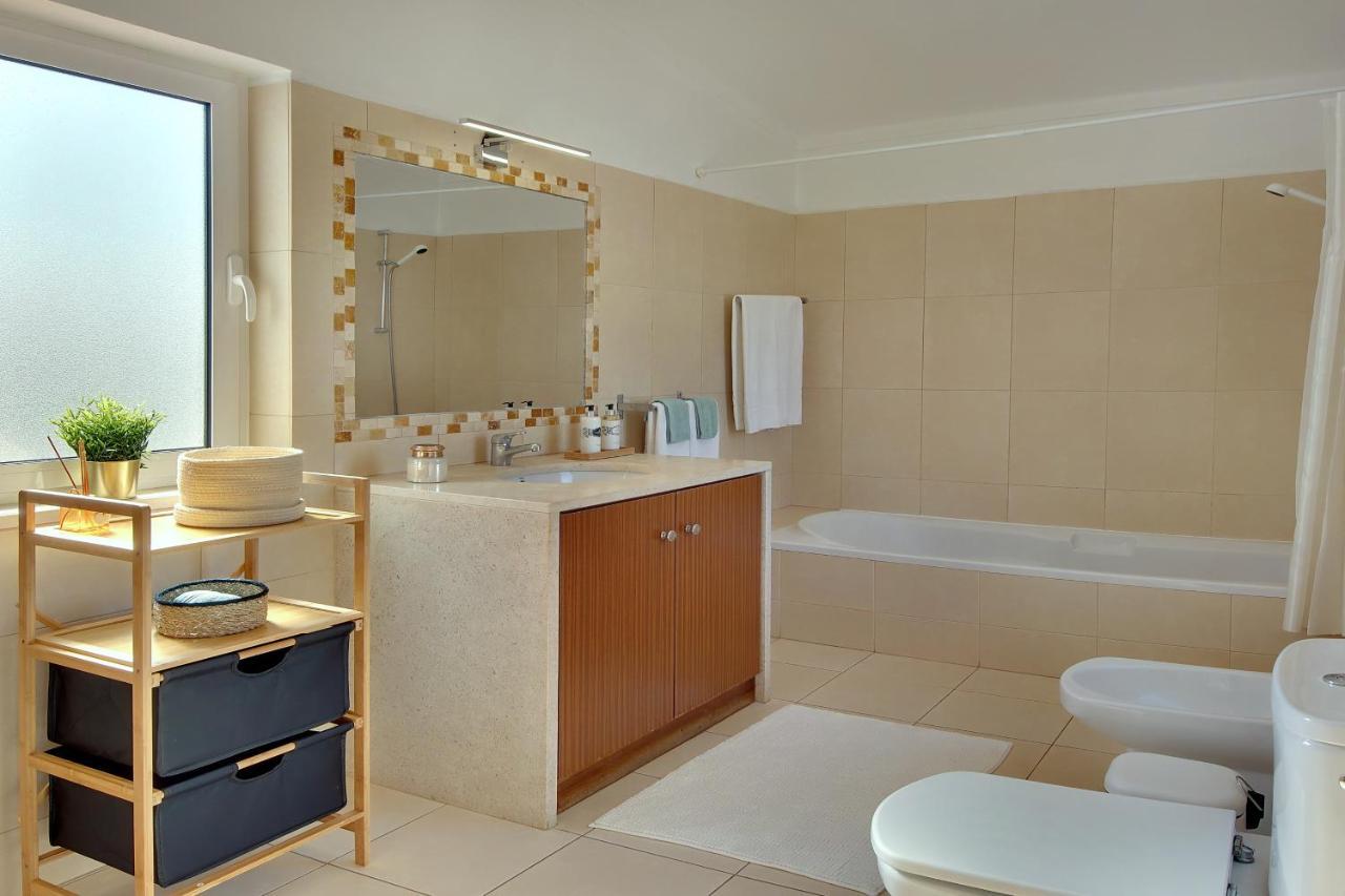 Pousada Francella- Relaxing Holidays In An Ideal Location By Dreamvillasalbufeira *