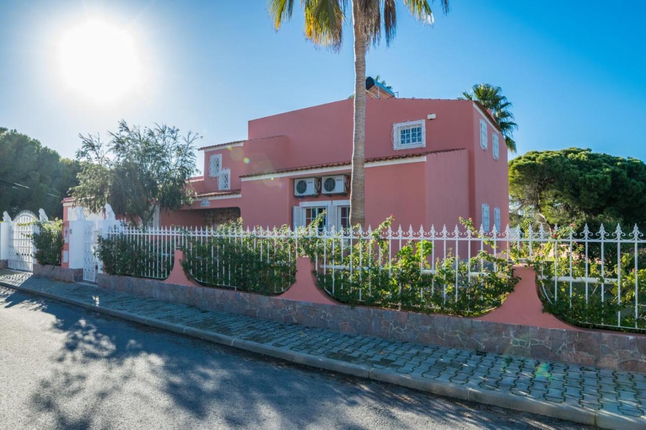 Pousada Paraiso Spacious And Central To Enjoy Best Beaches Ac Wifi Garden Pool