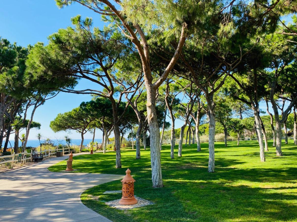 Algarve Luxury Experience - Situated Within The Pinecliffs