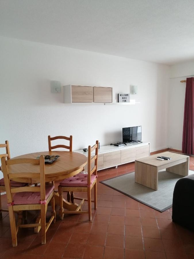 Apartment Em *