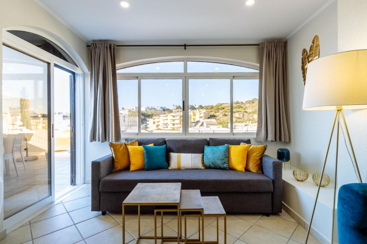 Renoviertes Mit Grosser Terrasse * Albufeira