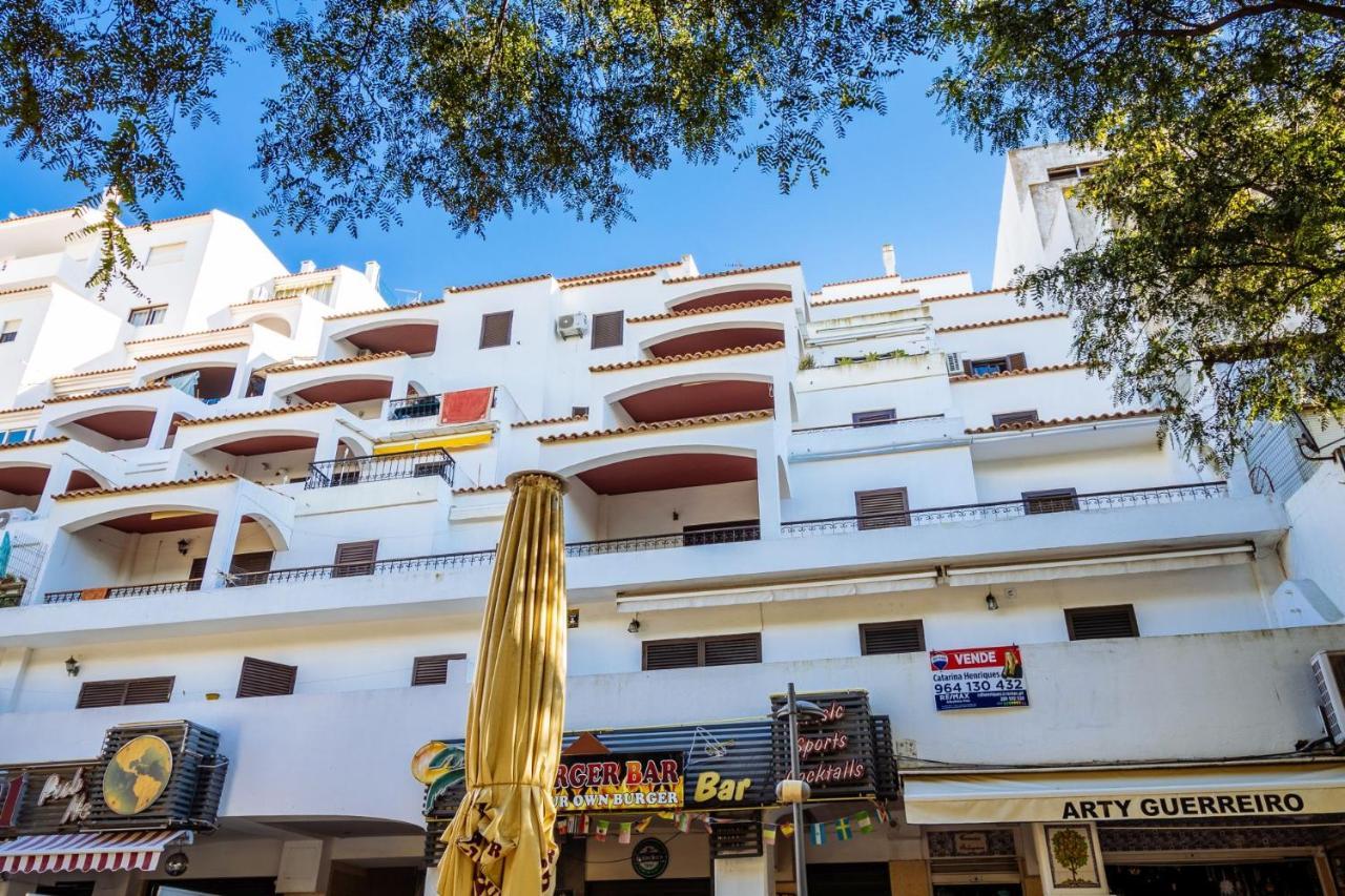 Renoviertes Mit Grosser Terrasse Apartamento *