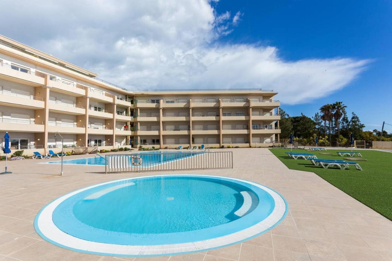 Front Beach - Quinta Da Barracuda Apartment Albufeira
