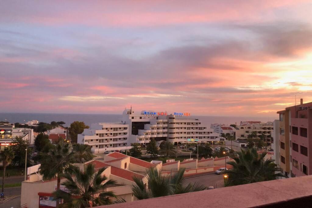 Caporizon Magnifique Vue Mer Et Piscine Plein Centre Albufeira