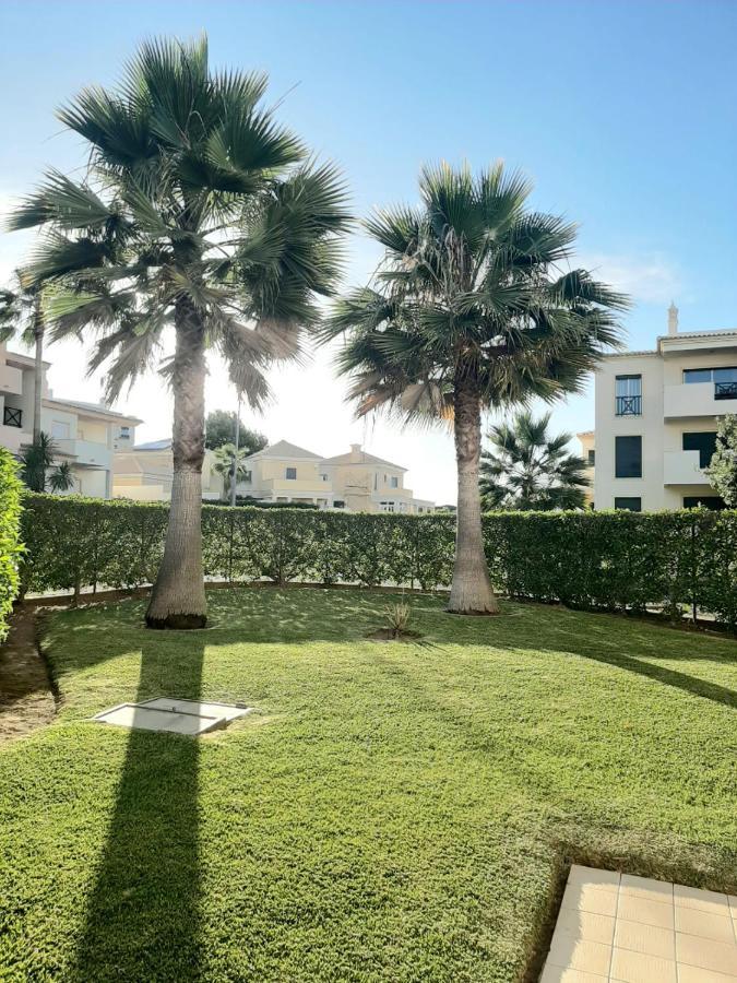 Apartamento Pool And Garden Village-near