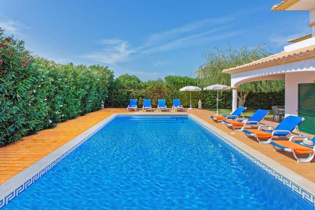 White Sands - Private Oasis, Heated Pool, Beaches & Strip Nearby Villa