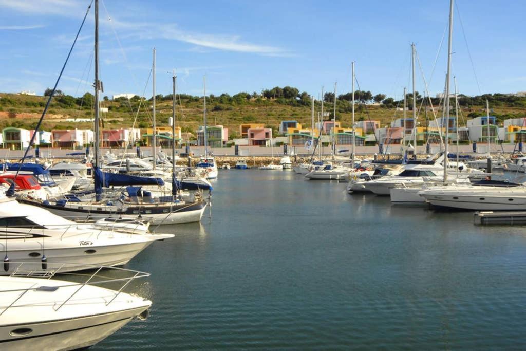 White Sands - Private Oasis, Heated Pool, Beaches & Strip Nearby Villa Albufeira