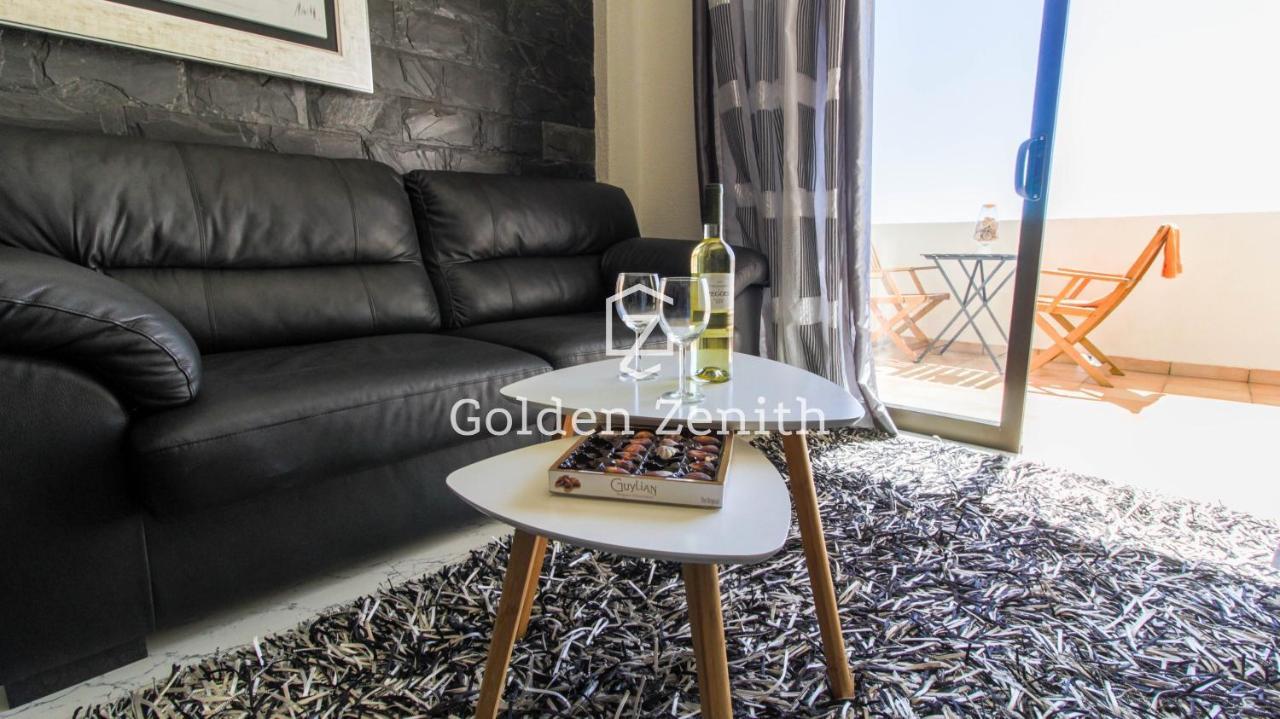 The Ocean By Golden Zenith Albufeira