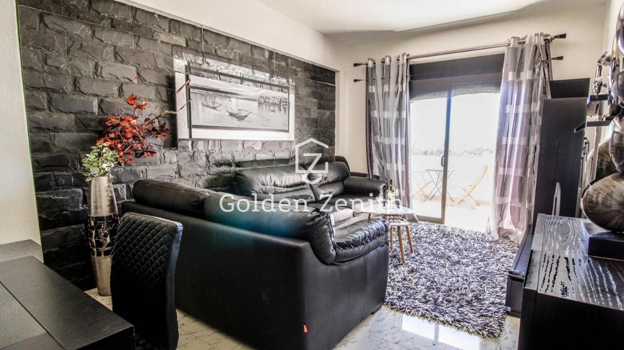 Apartment The Ocean By Golden Zenith
