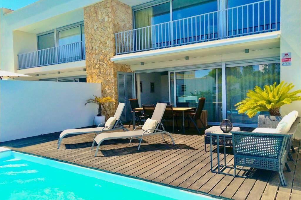 Villa Ray Design *