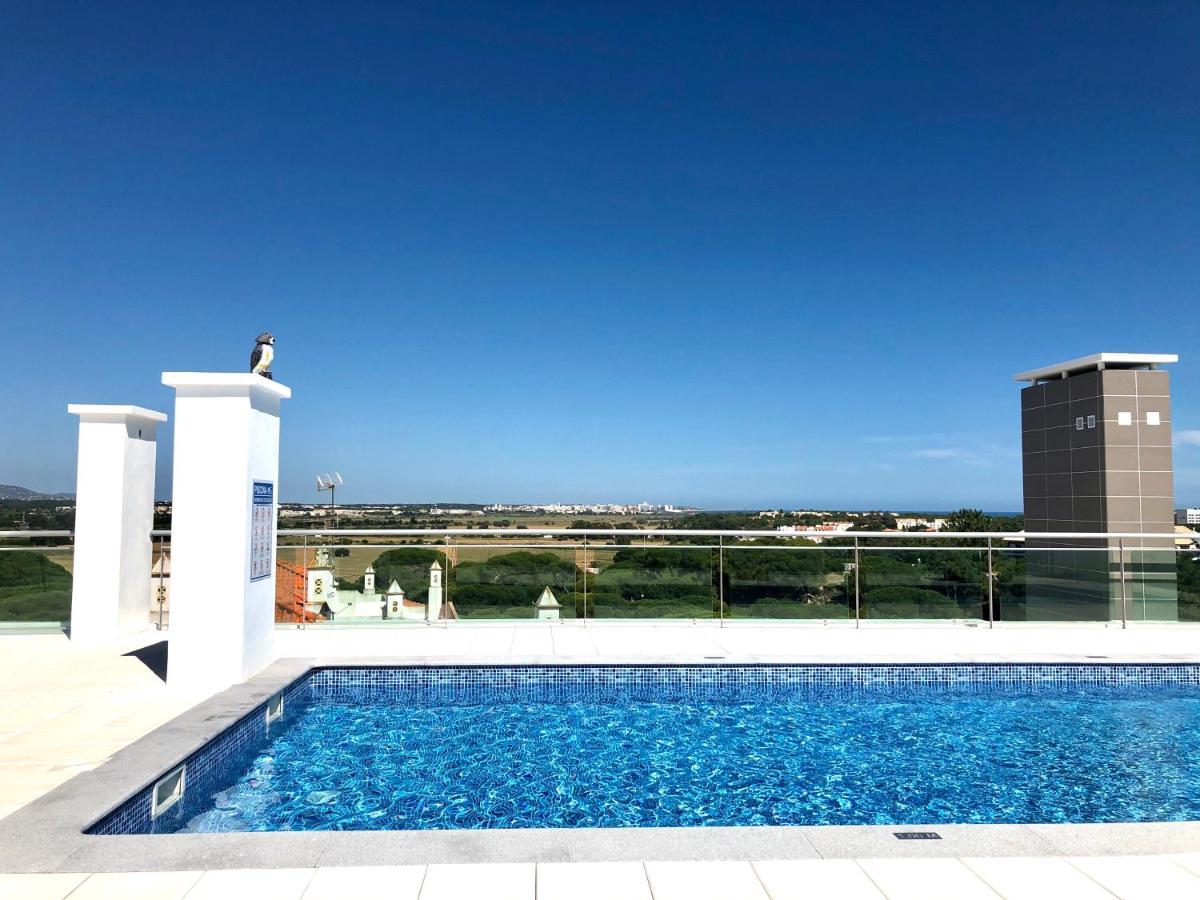 Falesia L Roof Pool *