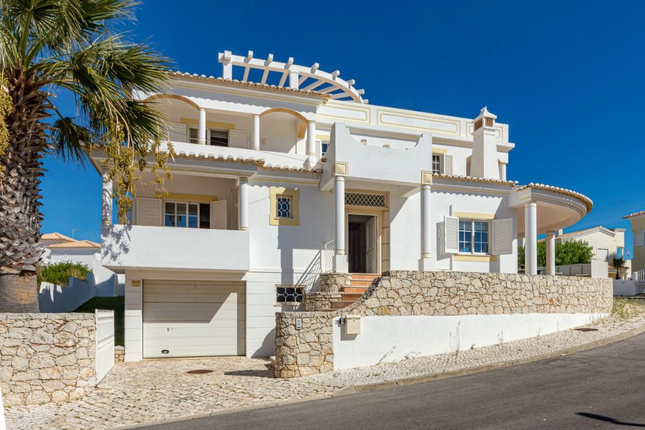 Villa Cecilia *