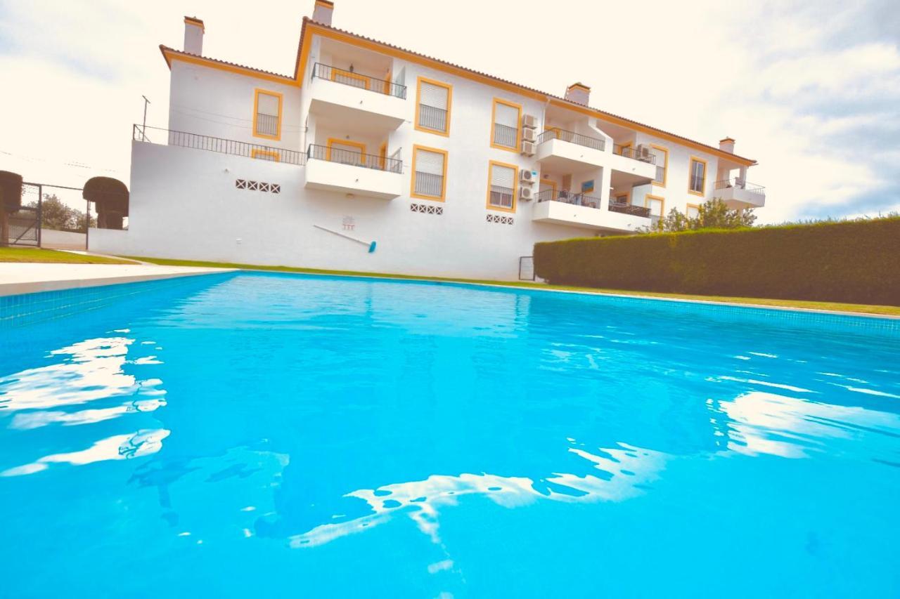 Estrada De, Urbanizacao,edificio Laranjal,apartment 18,vale Carro, 8200-596 Appartement