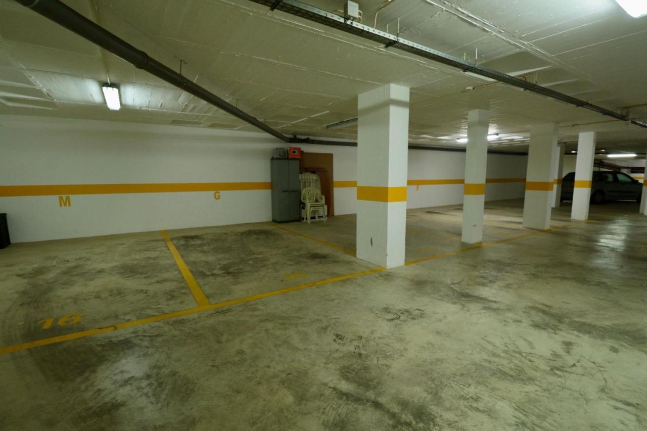 Apartment Olhos De Agua 1br With Pool, Ac And Free Parking