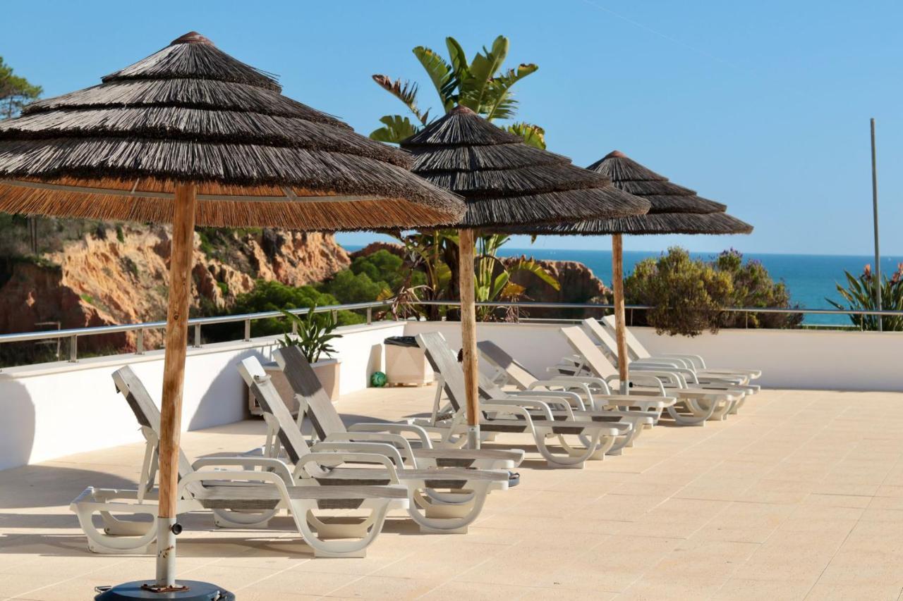 Olhos De Agua 1br With Pool, Ac And Free Parking Apartment