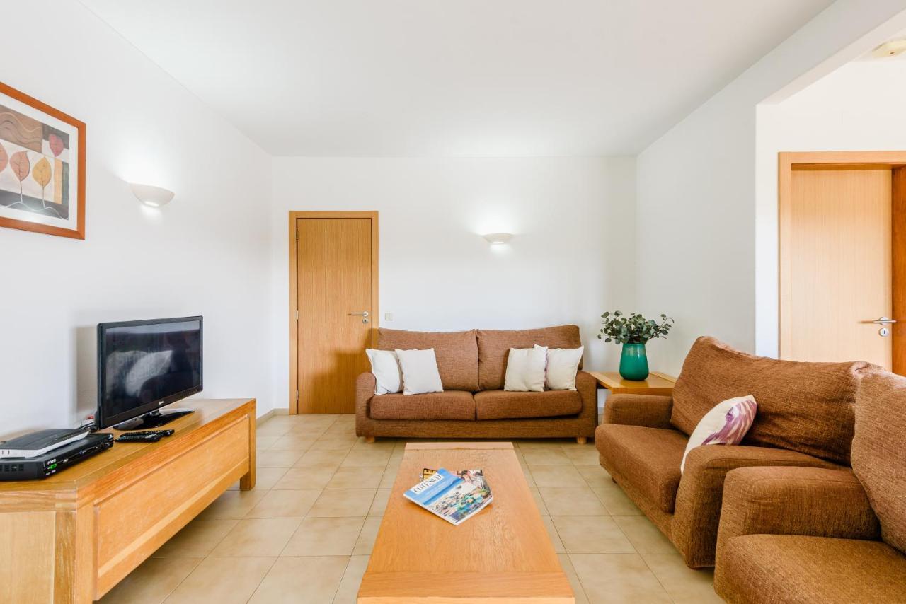 Protea - 5 Bedroom, Beach, Air-con, Wifi *