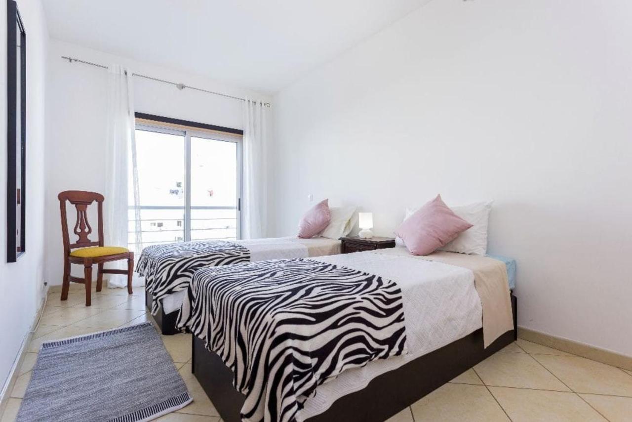 Apartment Modern In With 76 Sqm Terrace And Free Parking *