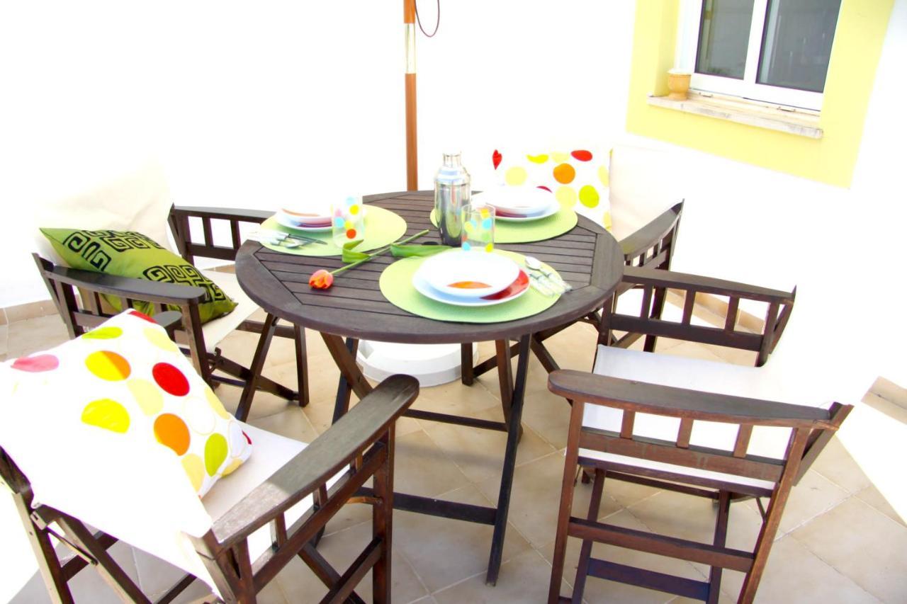 3 Bedrooms At 700 M Away From The Beach With View Terrace And Wifi