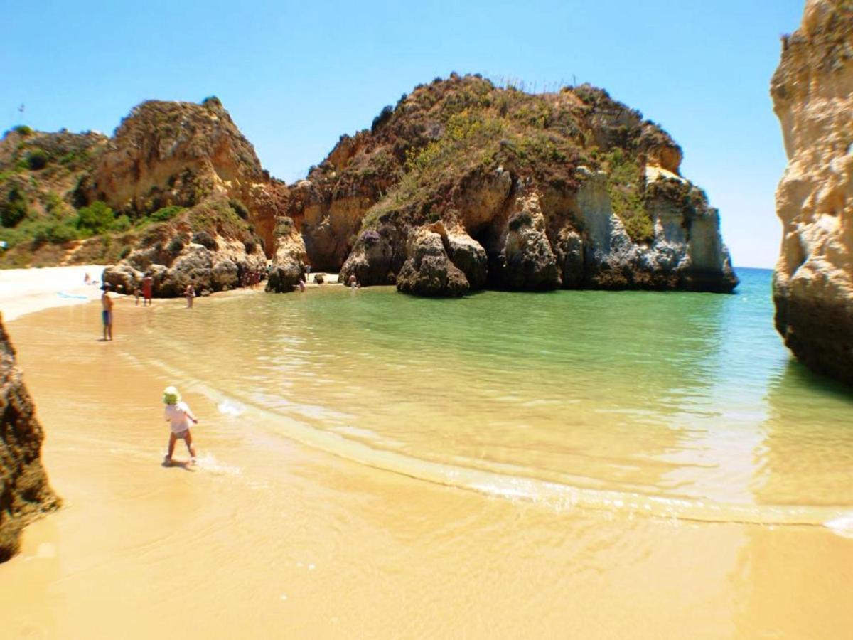 3 Bedrooms At 700 M Away From The Beach With View Terrace And Wifi Apartment Albufeira