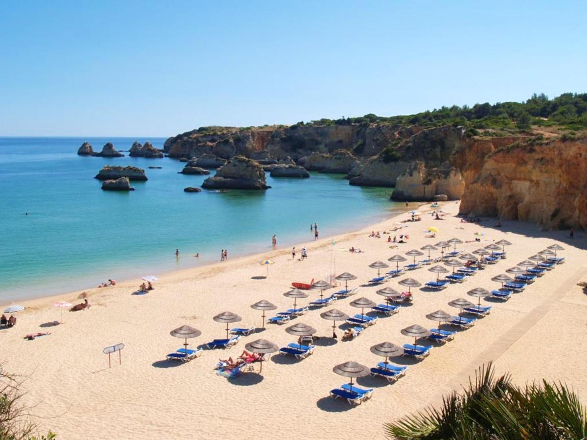 3 Bedrooms At 700 M Away From The Beach With View Terrace And Wifi Albufeira