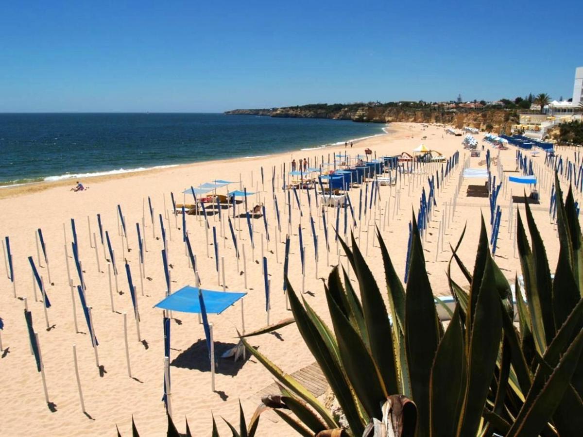 3 Bedrooms At 700 M Away From The Beach With View Terrace And Wifi *