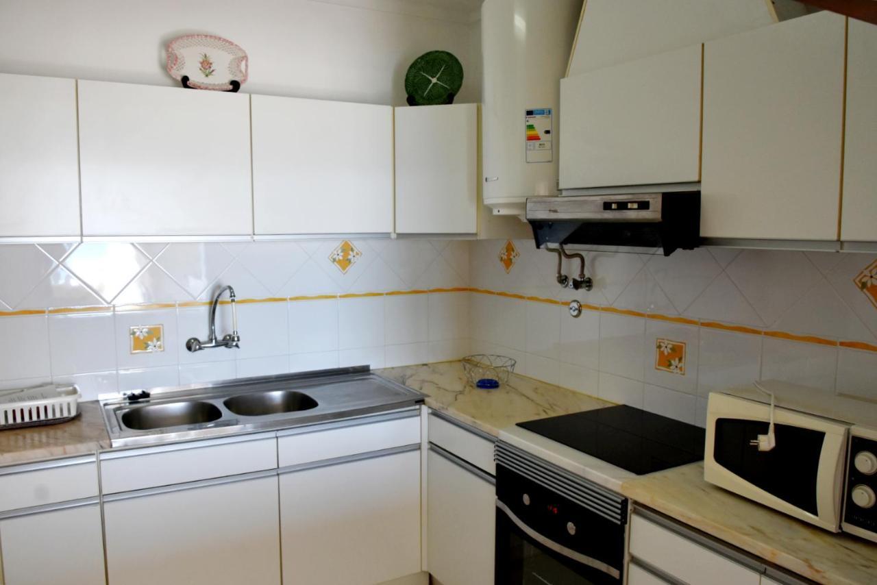Encosta Do Mar Apartment *