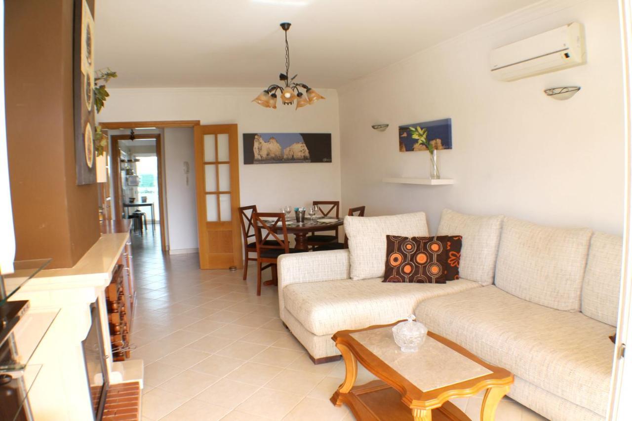 2 Bedrooms With Shared Pool Enclosed Garden And Wifi At 5 Km Away From The Apartment *