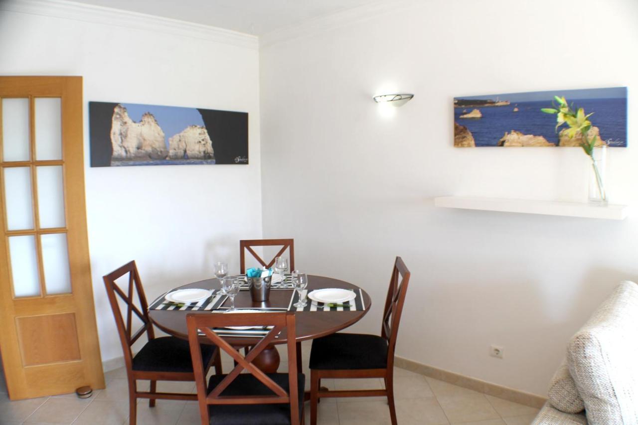 2 Bedrooms With Shared Pool Enclosed Garden And Wifi At 5 Km Away From The Apartment *