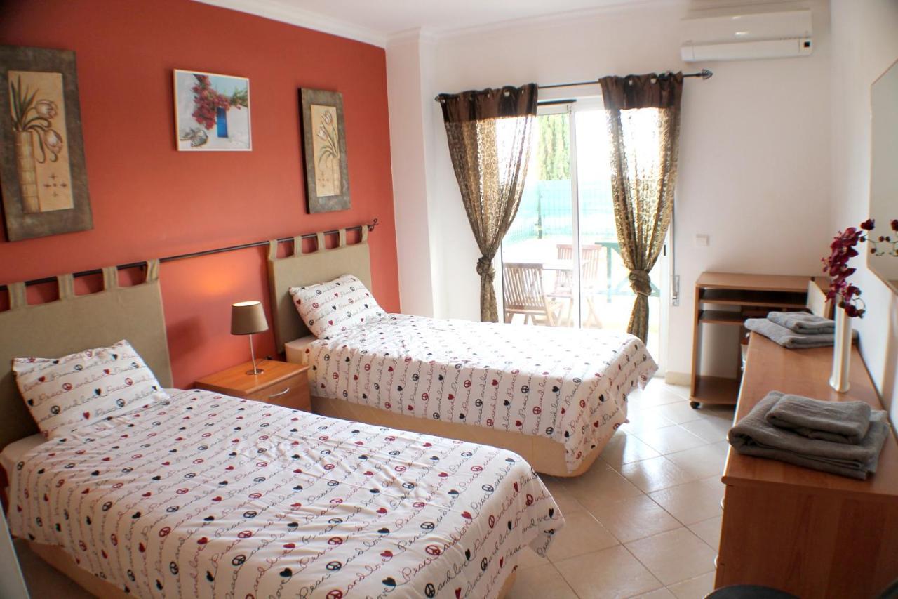 Apartment 2 Bedrooms With Shared Pool Enclosed Garden And Wifi At 5 Km Away From The