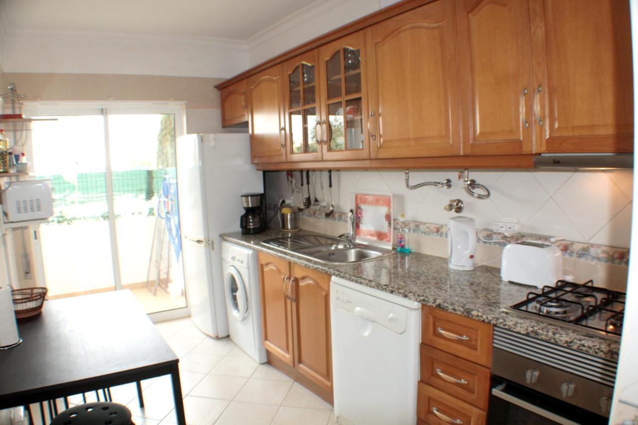 Apartment 2 Bedrooms With Shared Pool Enclosed Garden And Wifi At 5 Km Away From The *