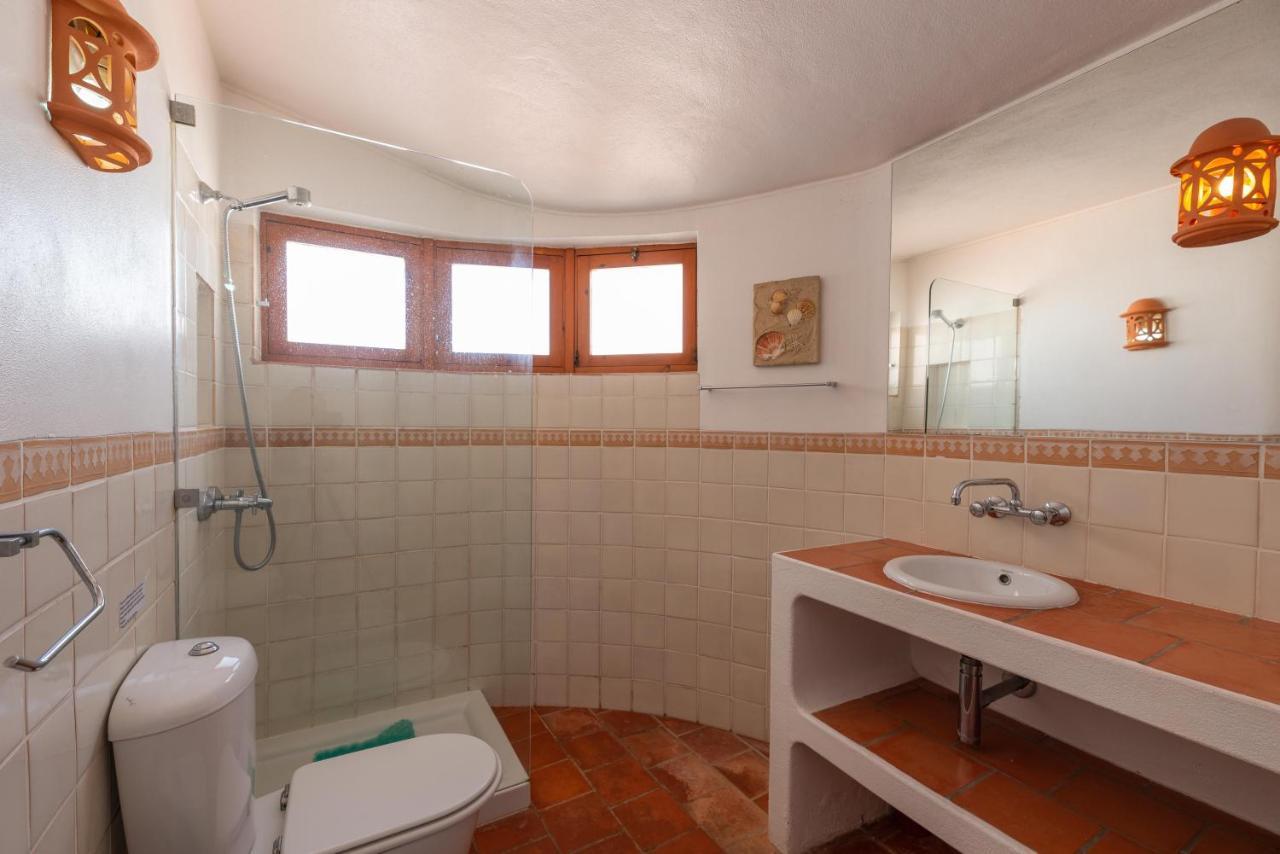 Oura Family House Holiday home *