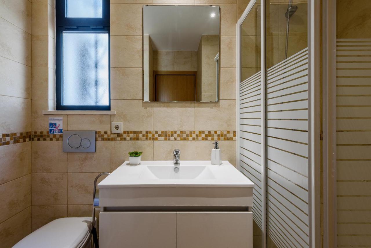 Protea - 5 Bedroom, Beach, Air-con, Wifi Albufeira