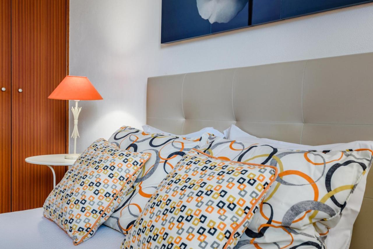 Protea - 5 Bedroom, Beach, Air-con, Wifi *