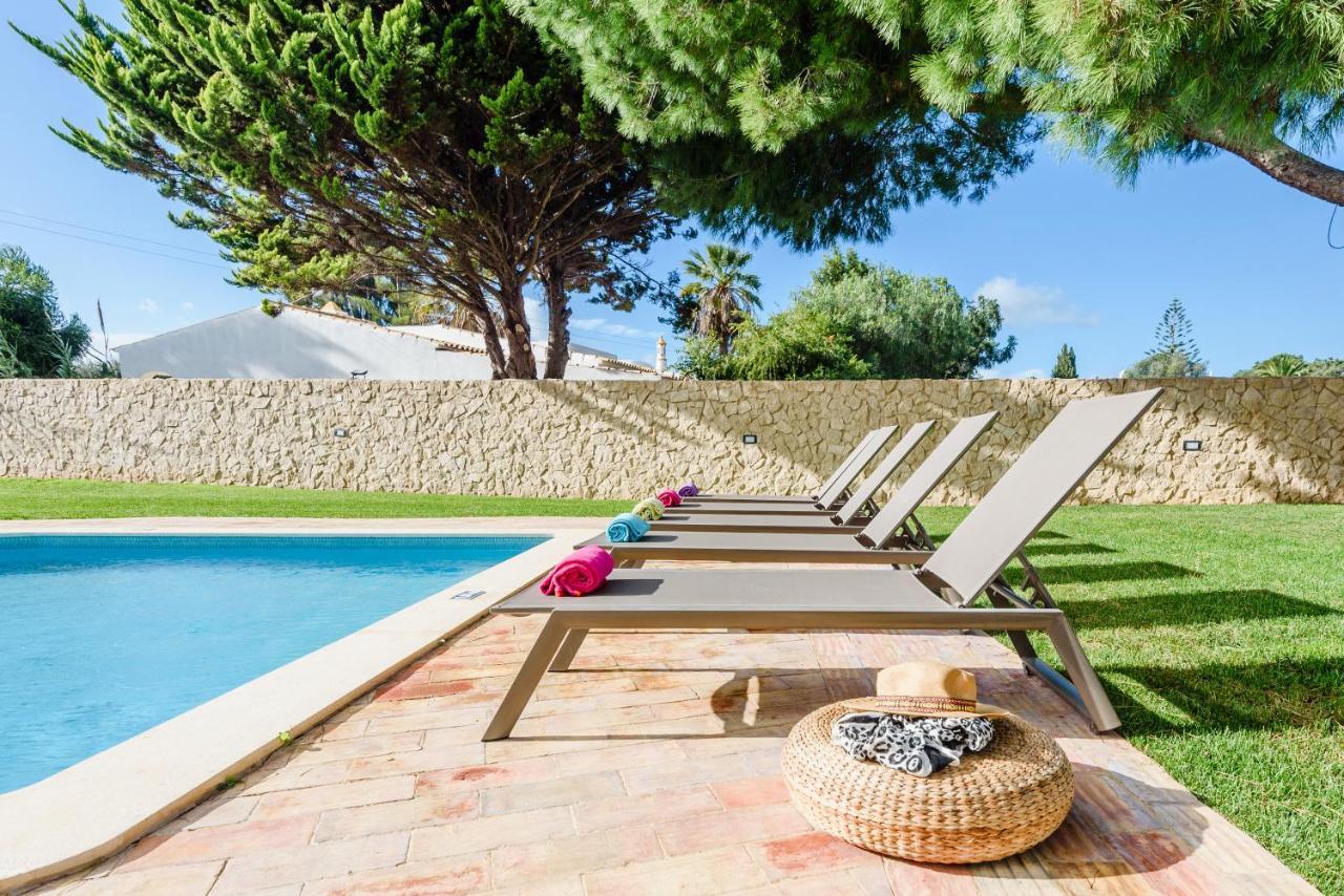 Protea - 5 Bedroom, Beach, Air-con, Wifi
