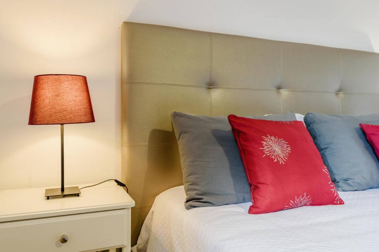 Protea - 5 Bedroom, Beach, Air-con, Wifi Vakantiehuis *