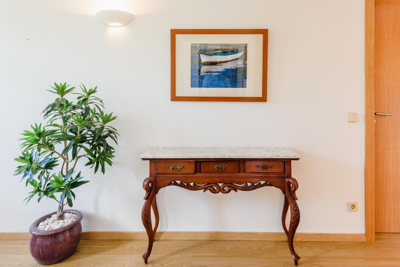 Protea - 5 Bedroom, Beach, Air-con, Wifi Albufeira