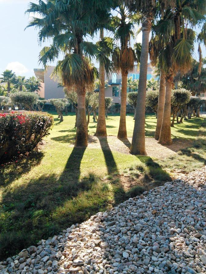 2 Bedrooms At 500 M Away From The Beach With Shared Pool Furnished Balcony And Wifi Apartment *