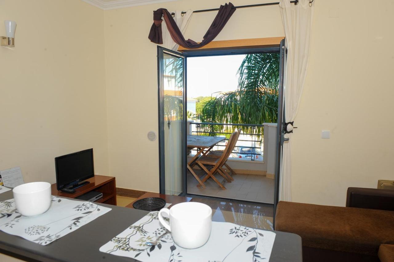 Apart. T1 Pinheiros Apartment *