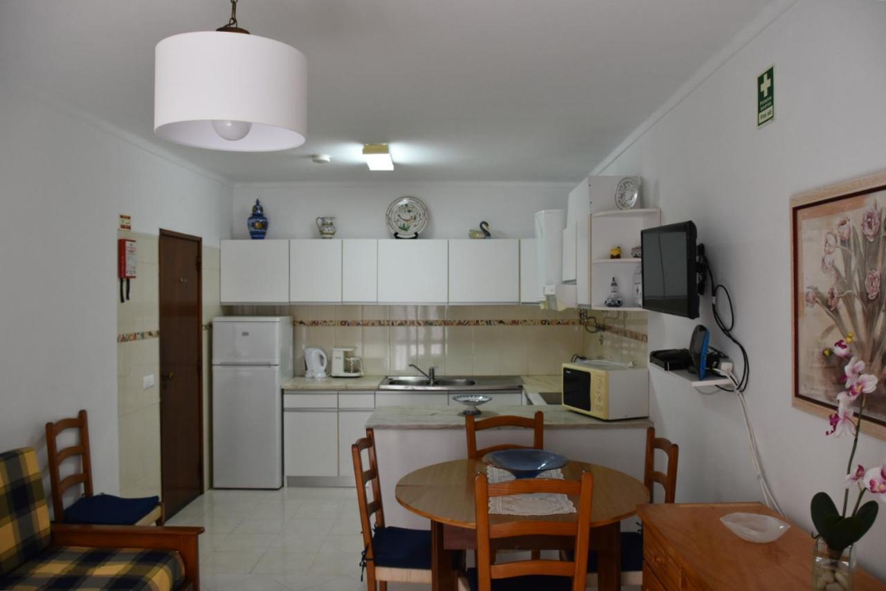 Encosta Do Mar Apartment