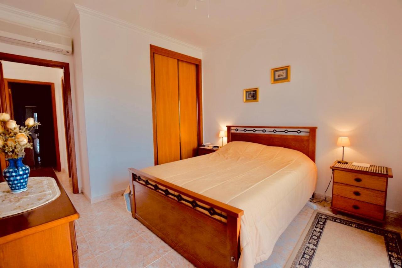 Estrada De, Urbanizacao,edificio Laranjal,apartment 18,vale Carro, 8200-596 Appartement