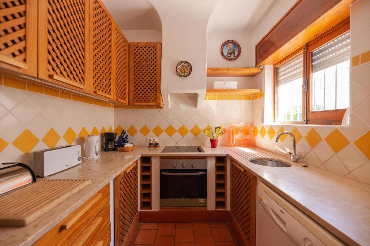Holiday home Oura Family House