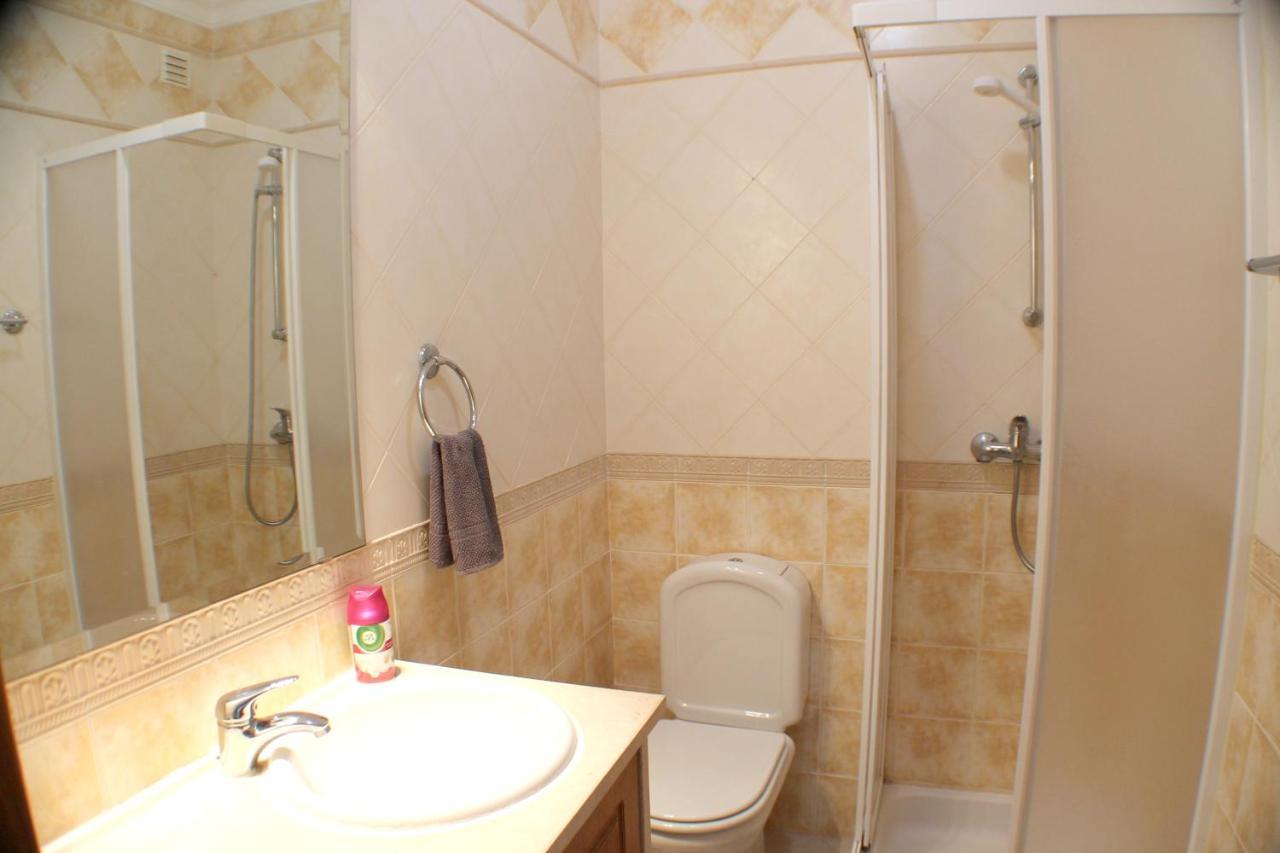 Apartment 2 Bedrooms With Shared Pool Enclosed Garden And Wifi At 5 Km Away From The Albufeira