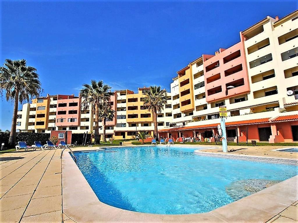Belavista Centre - *