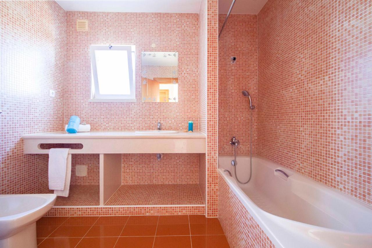 Costa Brava By Algarve Vacation Villa Albufeira