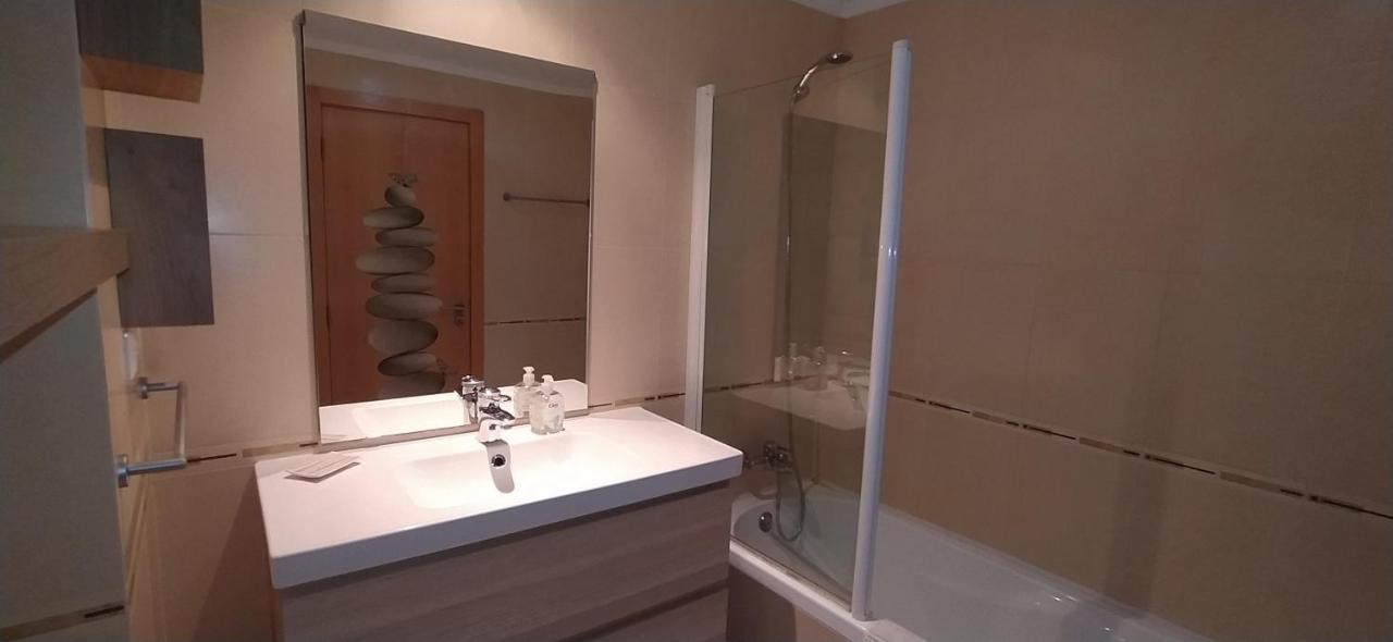 Bel Appartement: Coeur D'albufeira Près De Oura * Albufeira