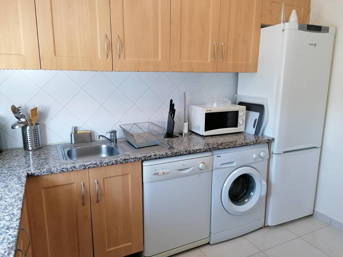 Apartment Bel Appartement: Coeur D'albufeira Près De Oura