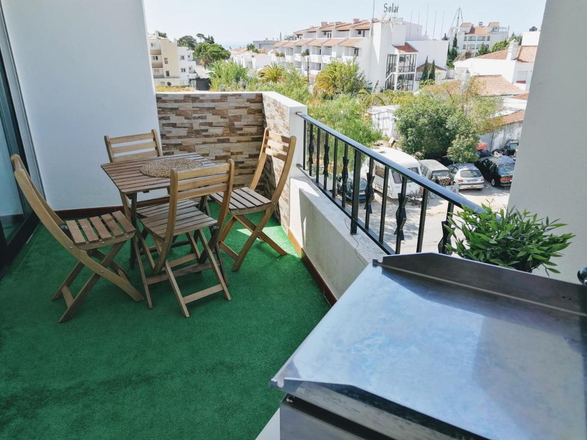 Bel Appartement: Coeur D'albufeira Près De Oura