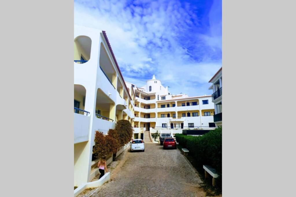 Appart Bleu Azur A Olhos D'agua 5mn De La Plage. Apartment *