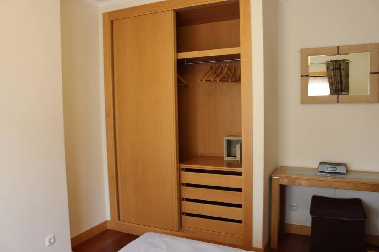 Charming 3-bed In Apartamento Albufeira