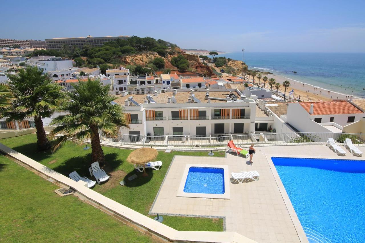 Miramar, 20 Meters From The Beach, Sea View & Pool Apartamento Albufeira